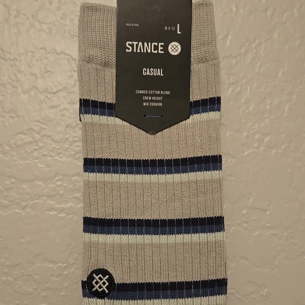 Stance MultiStriped Gray and Navy, Casual Crew Socks, Mens L, 9-13 Cotton